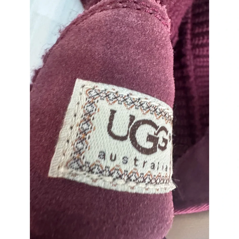 UGG Australia Knit Tall Boots‎ Burgundy Suede Trim Women's Size 9